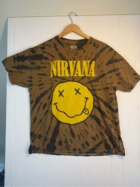 NIRVANA Men’s Brown & Black Tie-Dye Tee with Yellow Logo